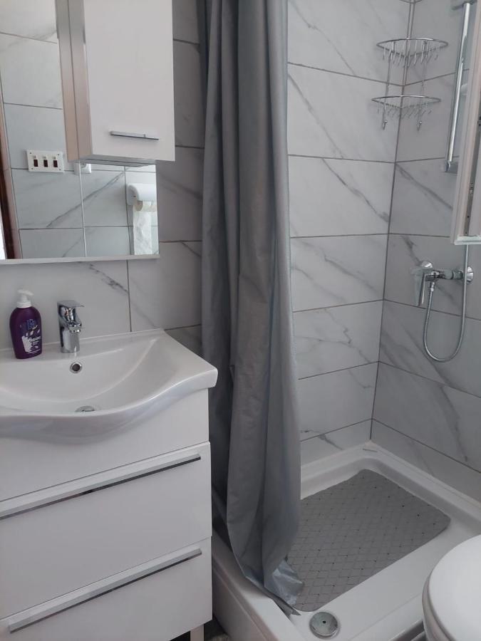 Apartman Martina Ražanac Kültér fotó